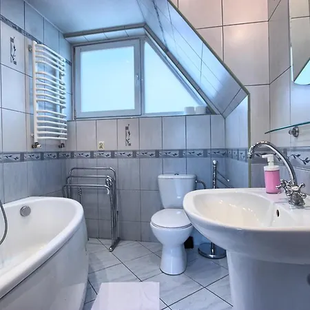 アパート Zakosunflower